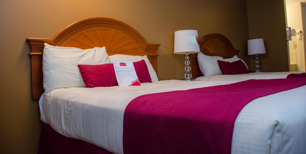 Ramada By Wyndham Medicine Hat Buitenkant foto